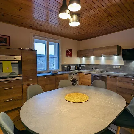 펜션 Avec Terrasse Privative Et Jardin Fleuri A Saugues, Inclus - Fr-1-582-90 *