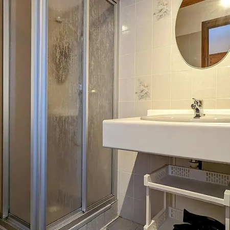 Avec Terrasse Privative Et Jardin Fleuri A Saugues, Inclus - Fr-1-582-90 펜션